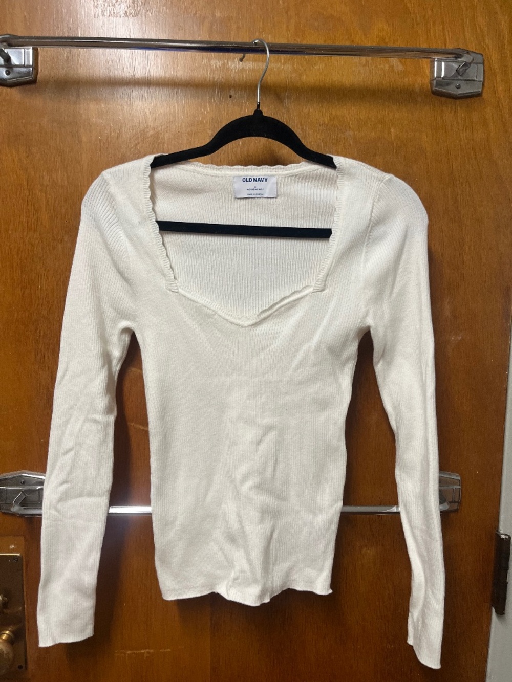 White Old Navy Sweater